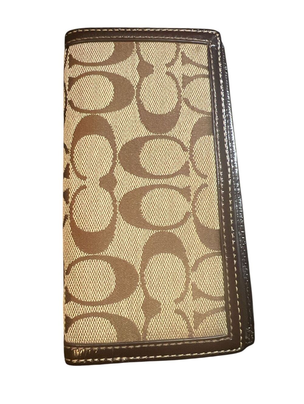 C4. Coach Hampton Signature Checkbook Cover
